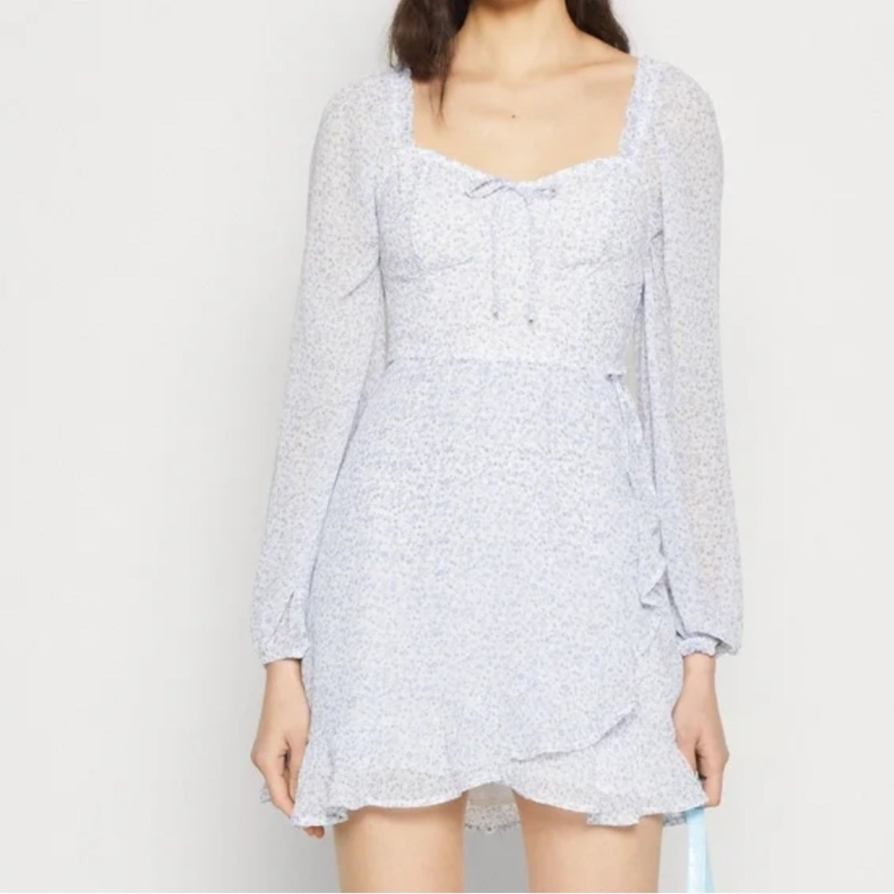 Hollister Floral Long Sleeve Wrap Mini Dress Size Small Sold Out